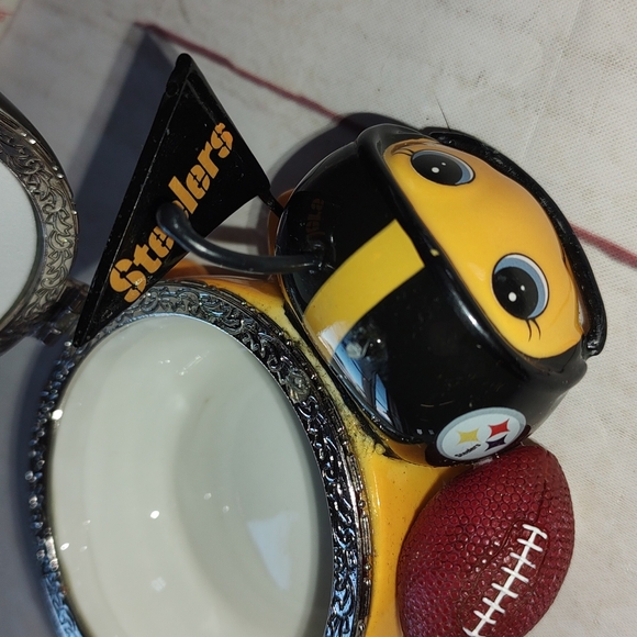 Steelers Bradford exchange ladybug music box - Picture 11 of 12